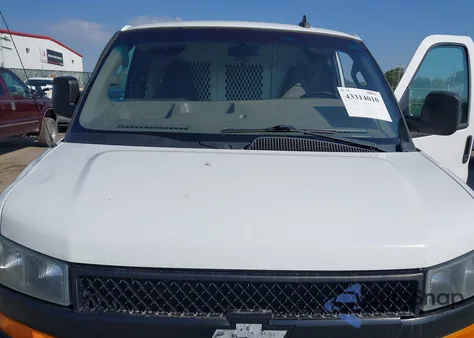 2018 Chevrolet Express 2500 Work Van из США, поврежденный, VIN 1GCWGAFP2J1323221